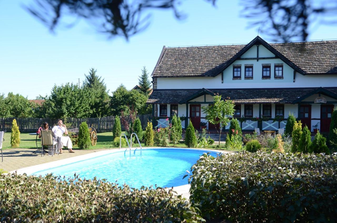 Jelen Salas Palic Exterior photo