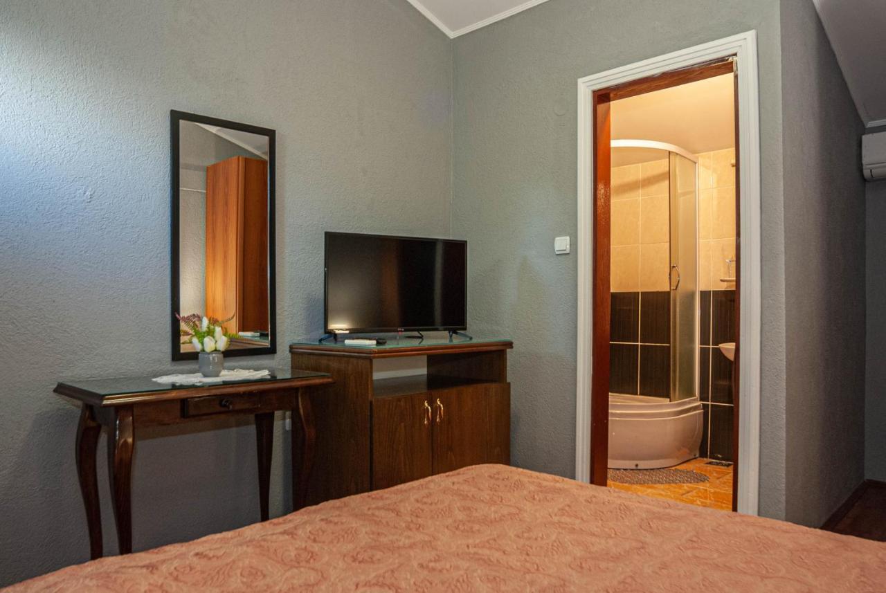 Jelen Salas Palic Exterior photo