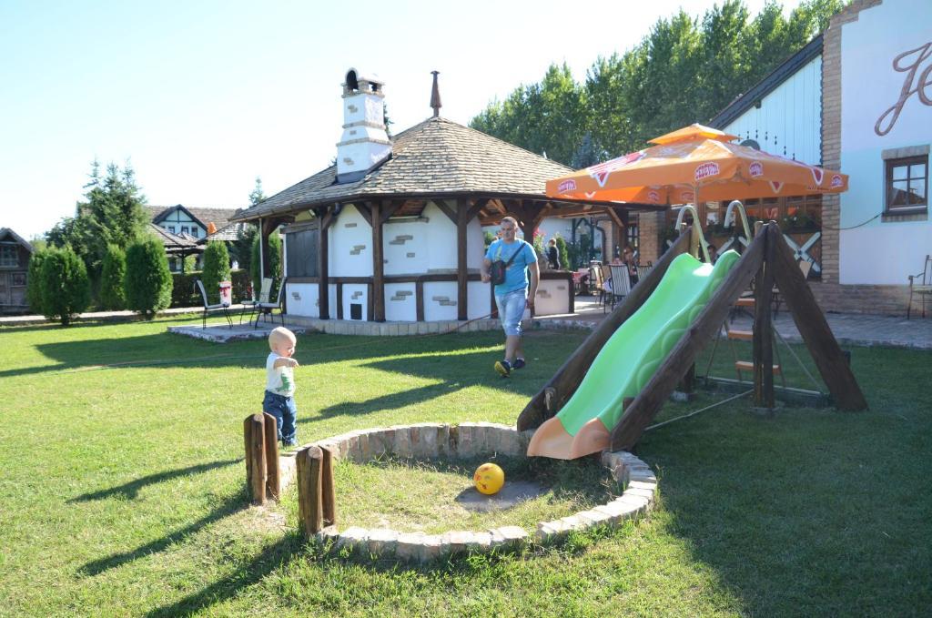 Jelen Salas Palic Exterior photo